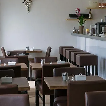 4mex & Living 3* Μόναχο